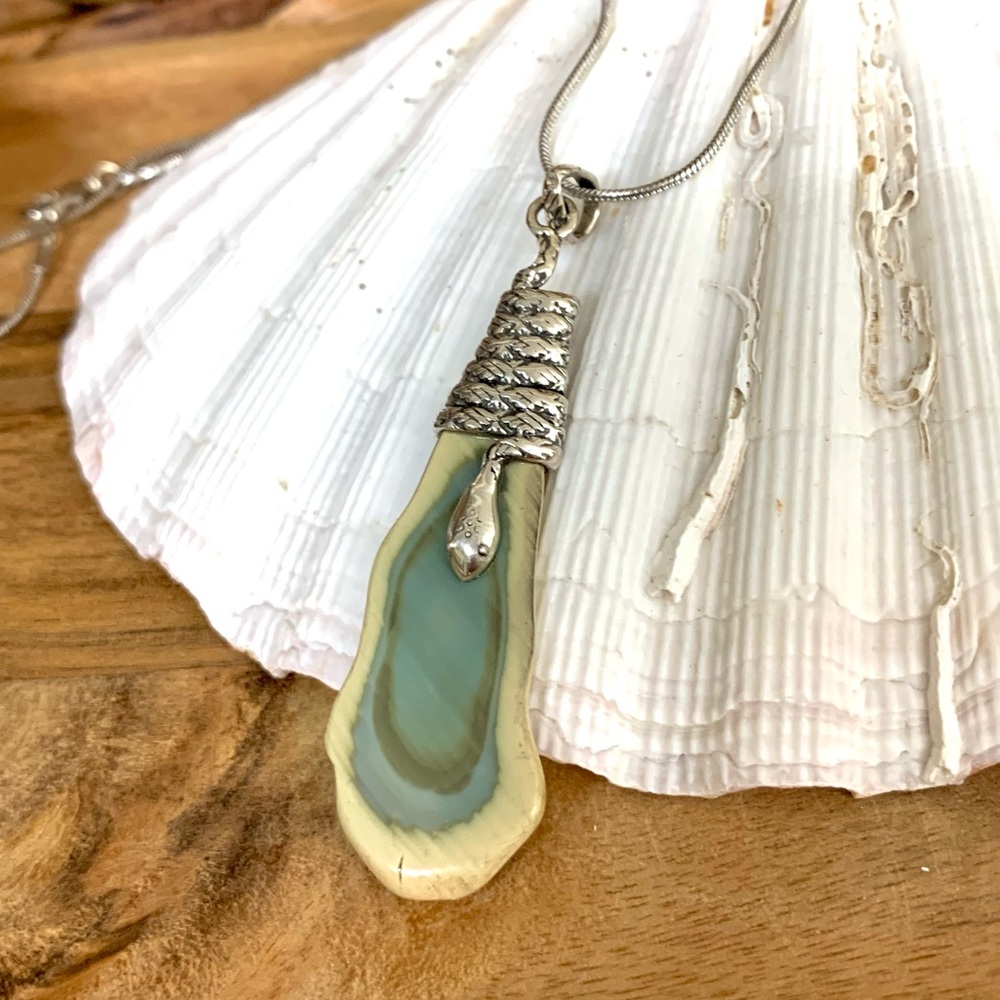 Royal Imperial Jasper Serpent Pendant - Picture 5 of 5